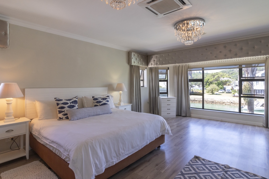 5 Bedroom Property for Sale in Royal Alfred Marina Eastern Cape